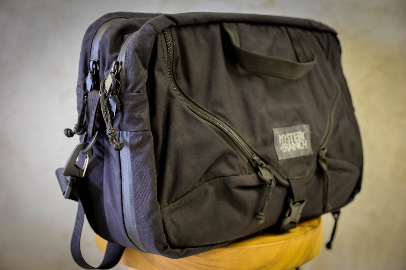 Mystery Ranch 3 Way Briefcase Expandable – HitchHikers SG