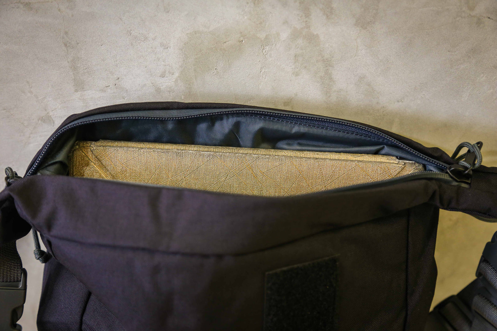 Mystery Ranch A5 – HitchHikers SG