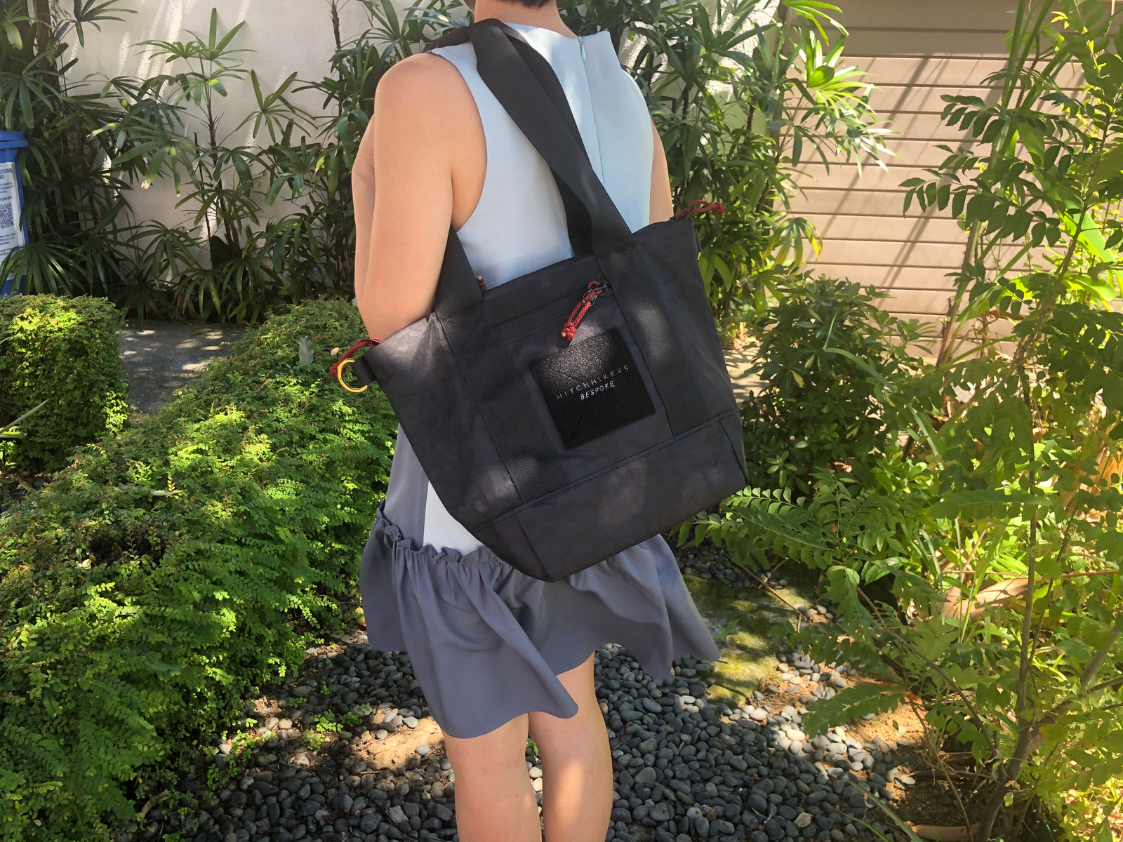 Black Dyneema Hitchhikers Tote, Ladies focused – HitchHikers SG