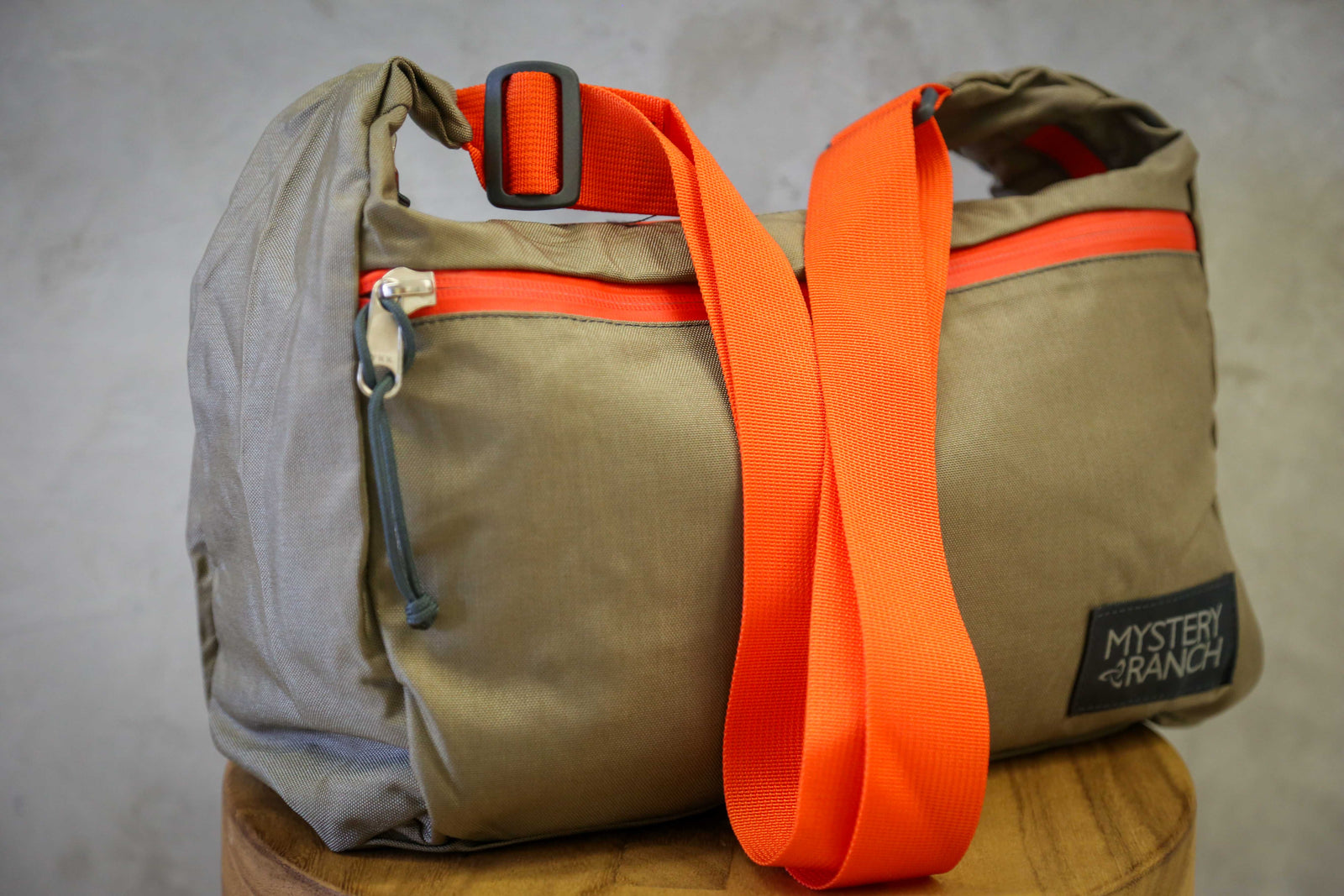 Mystery Ranch Load Cell Shoulder Bag – HitchHikers SG
