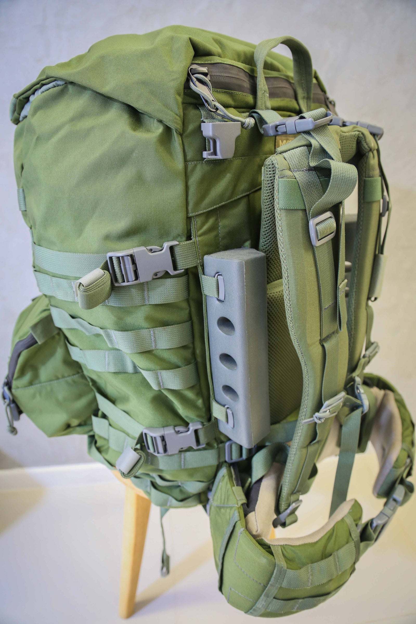 Mystery Ranch Mountain Ruck in Olive Drab Green Yoke size M HitchHikers SG